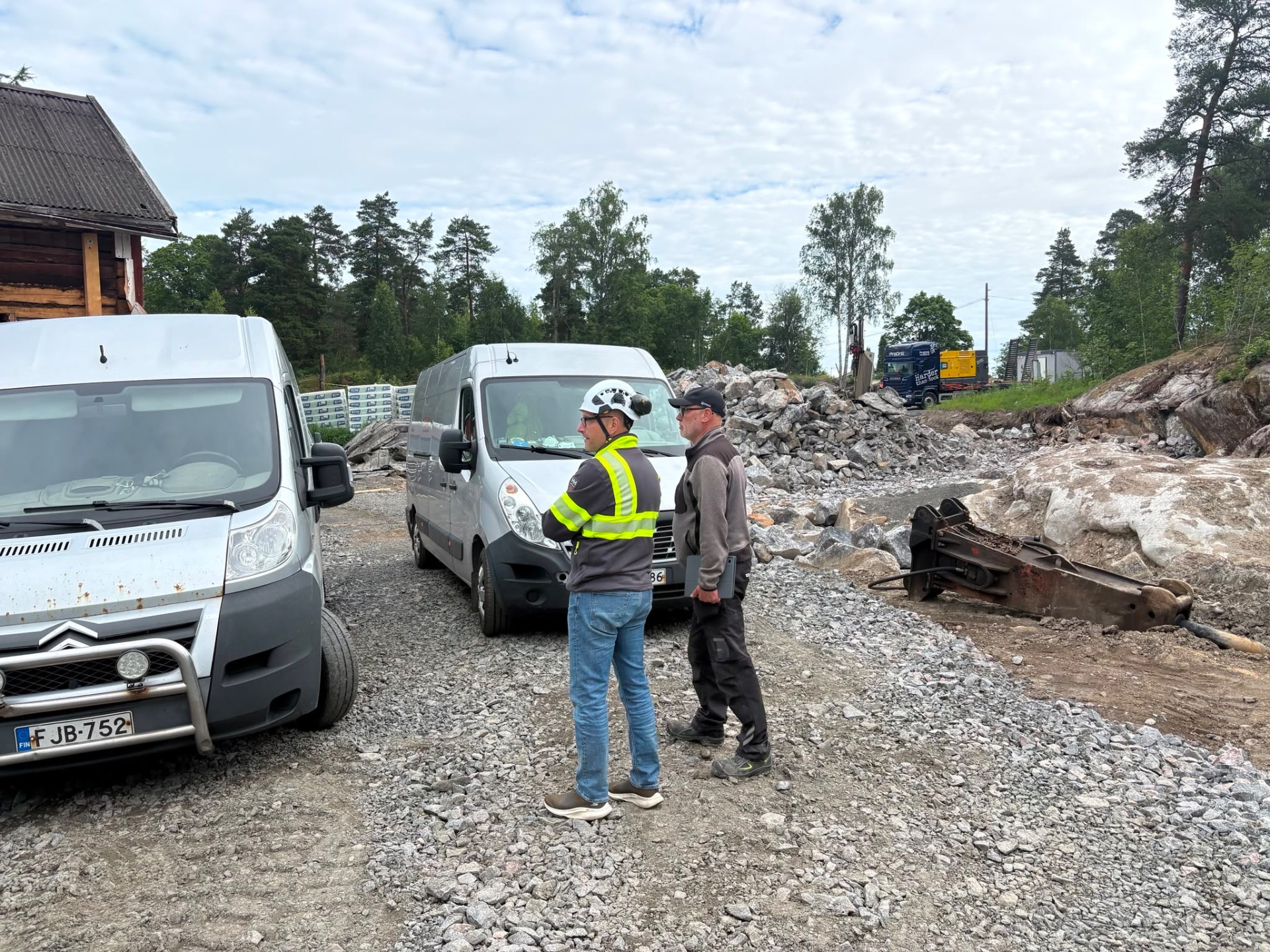 25.6.2026 Alueen katselmointi ja Pihkalan aloituskokous Naantalin kaupungin tarkastusinsinöörin kanssa
